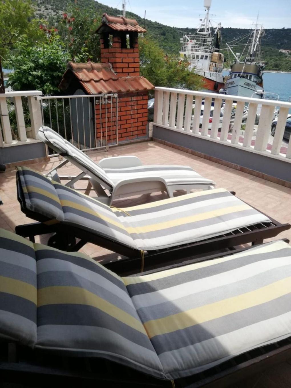 Apartment Josip Vinišće Kültér fotó